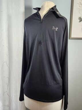 Under Armour Black Long Sleeve 1/2 Zip Athletic Pullover Medium
